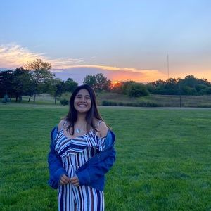 Meet your Posher, Crystal